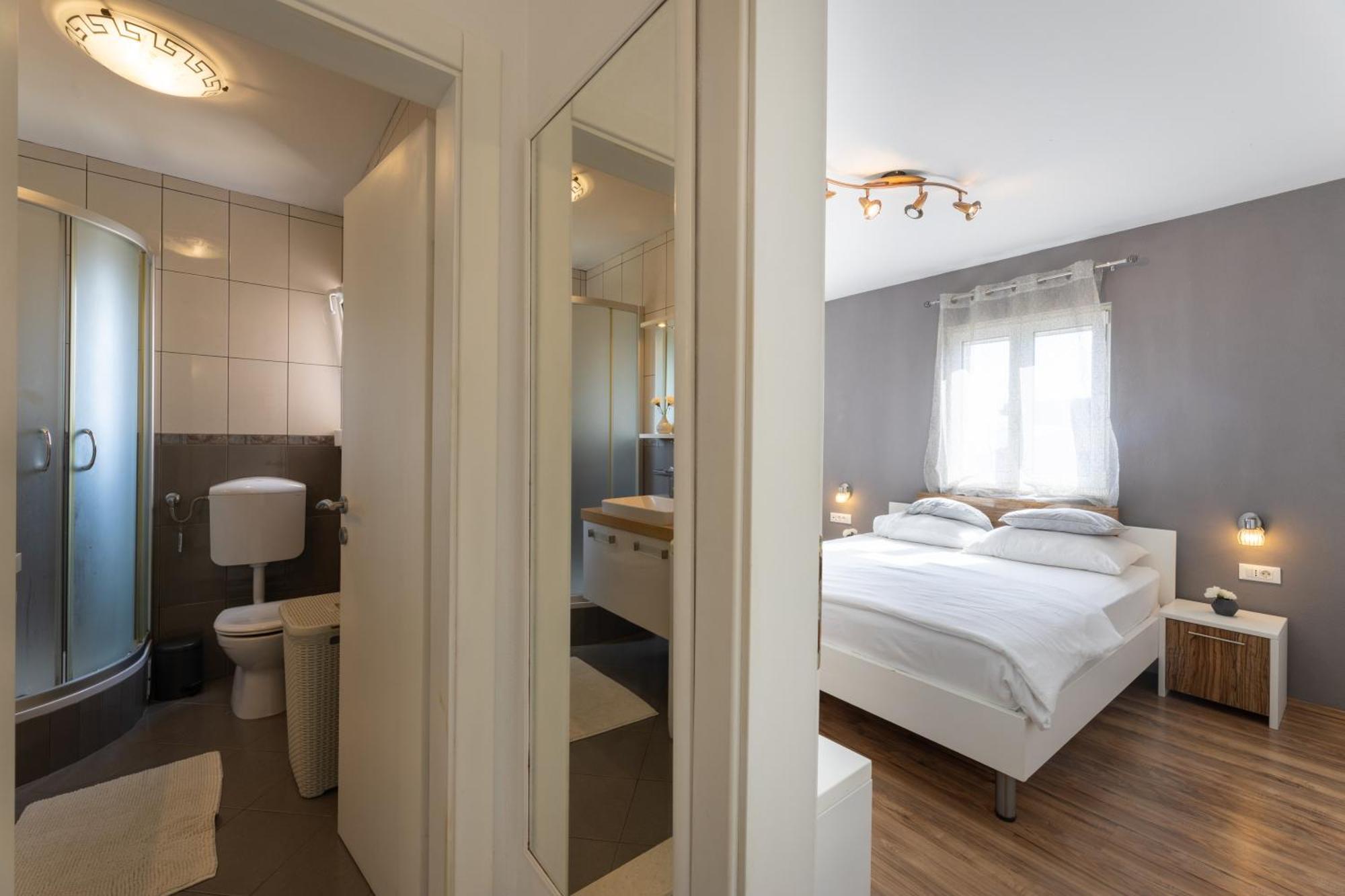 Apartments Belmat Trogir Eksteriør billede